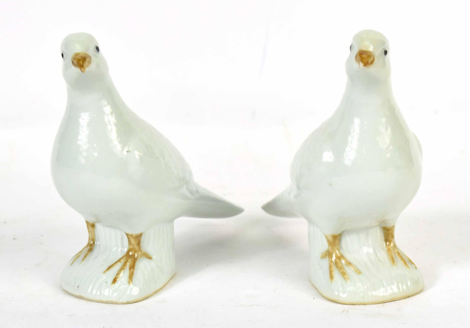Pair Chinese Porcelain Dove Birds (1 of 7)
