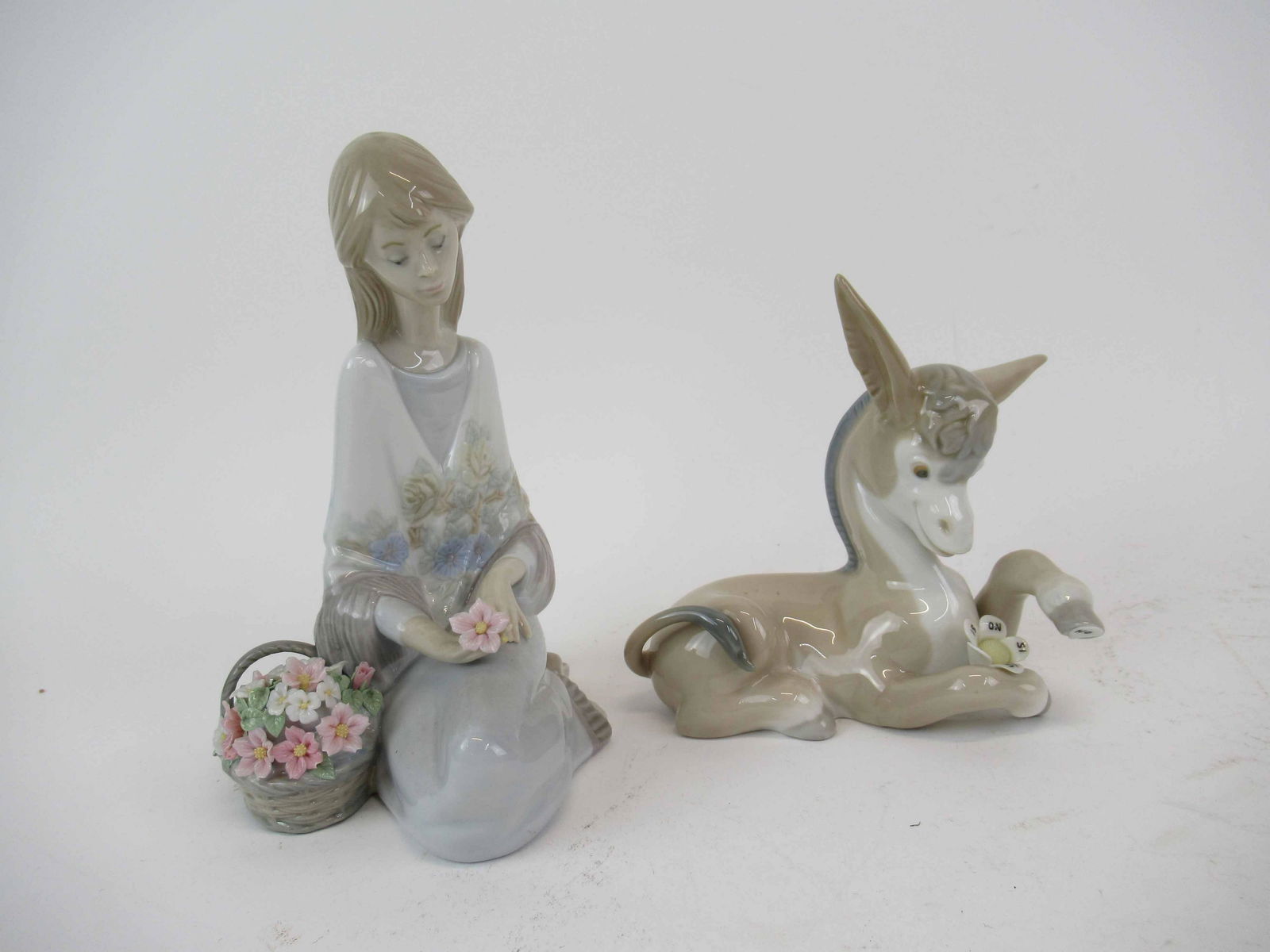 Lladro Donkey and Daisa Flower Song (1 of 8)