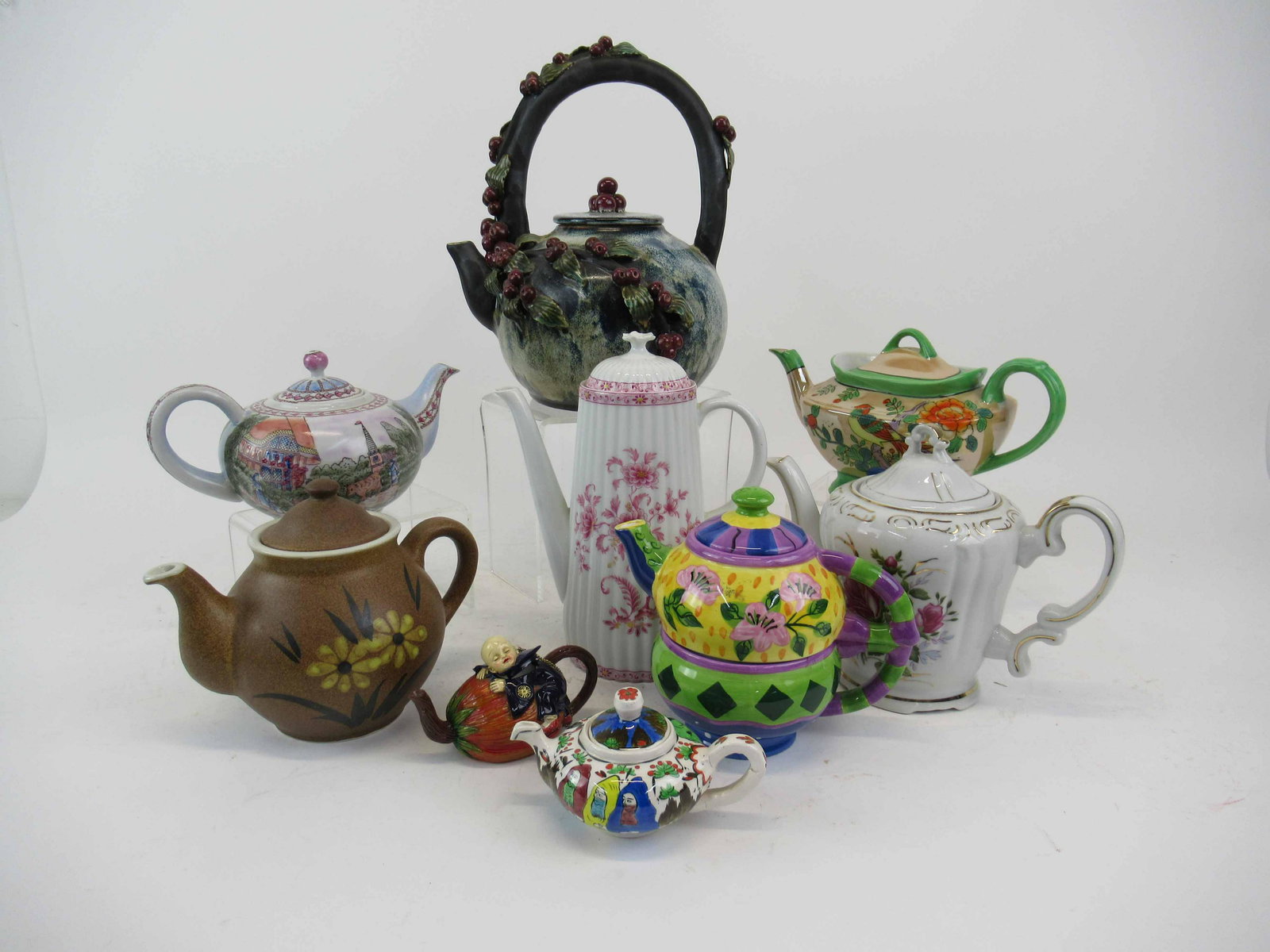 Group of Ten Assorted Teapots (1 of 6)