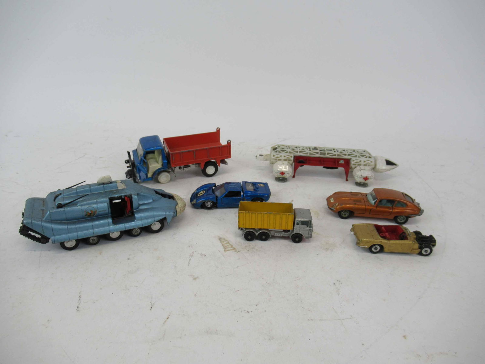 Dinky Toys/Matchbox/Mattel Assorted Toy Lot (1 of 6)