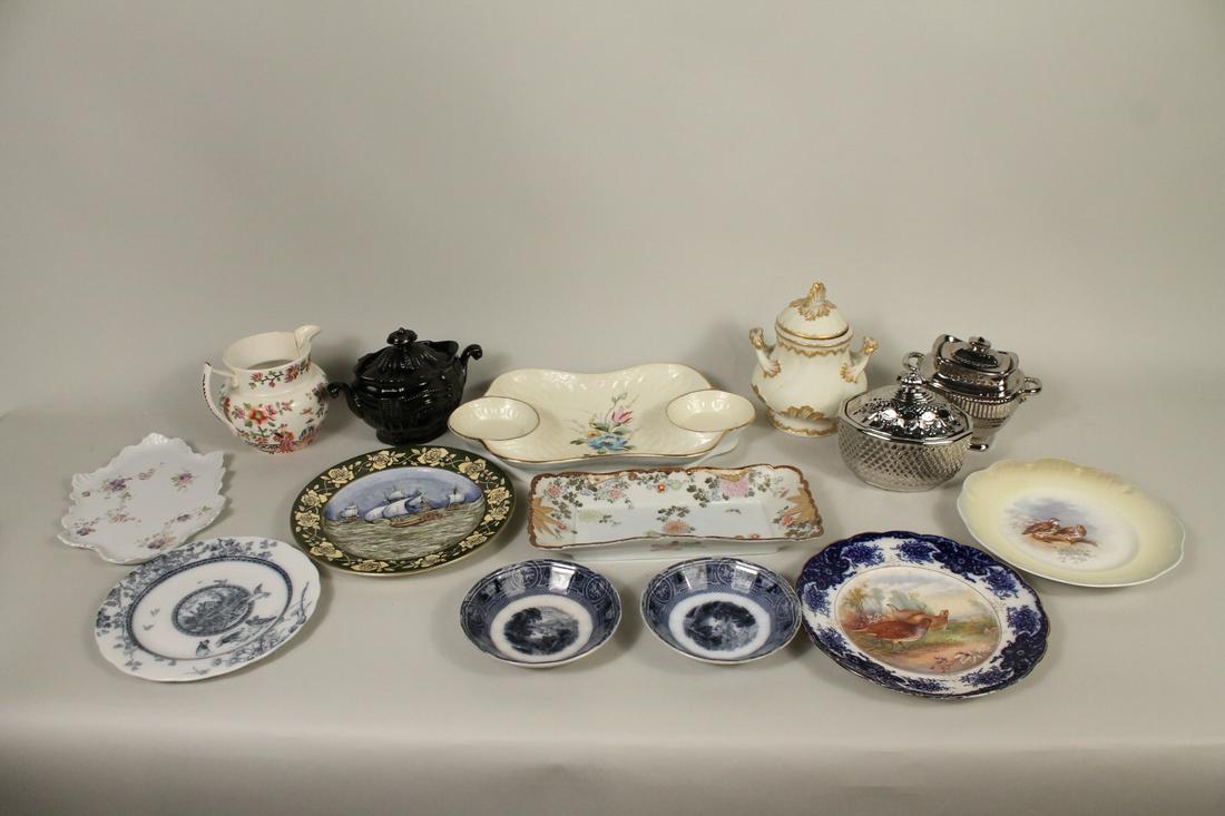 Group of Assorted Porcelain Table Articles (1 of 7)