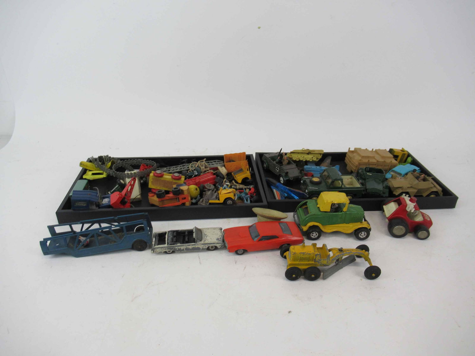 Misc. Assortment of Child's Toy Cars & Trucks (1 of 5)