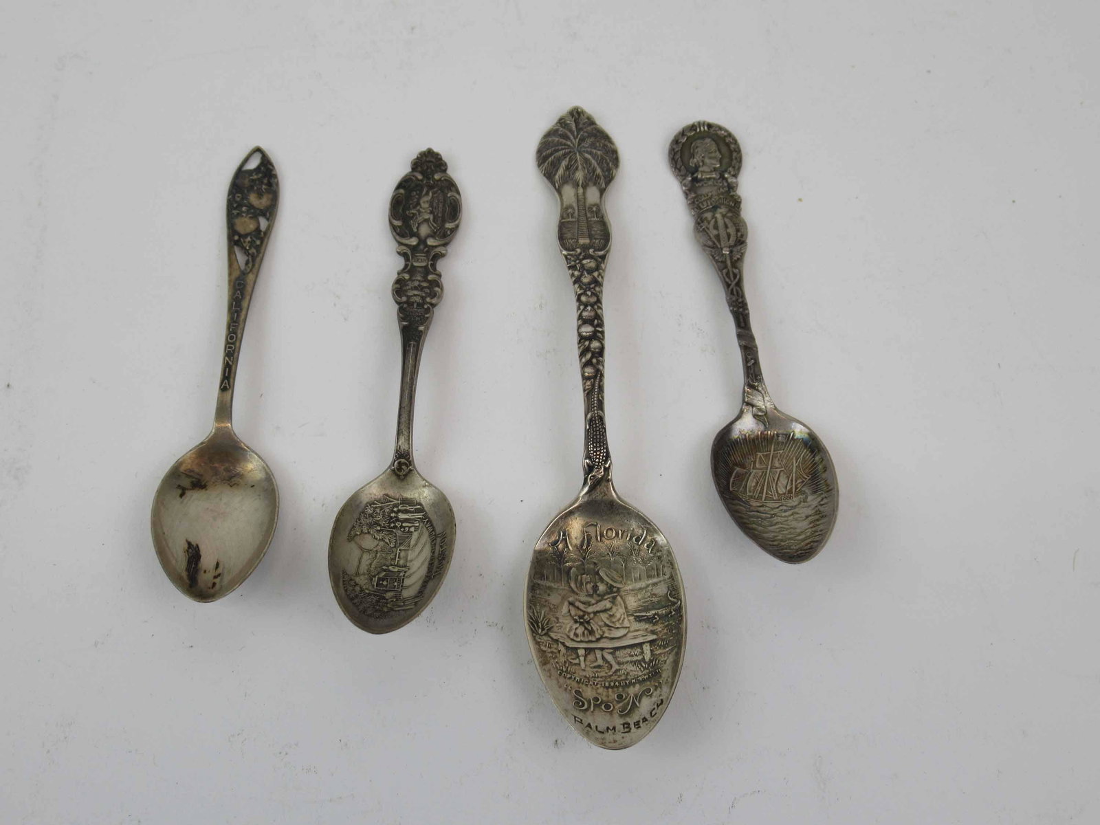 World's Columbian Exposition 1895 Sterling Spoon (1 of 5)