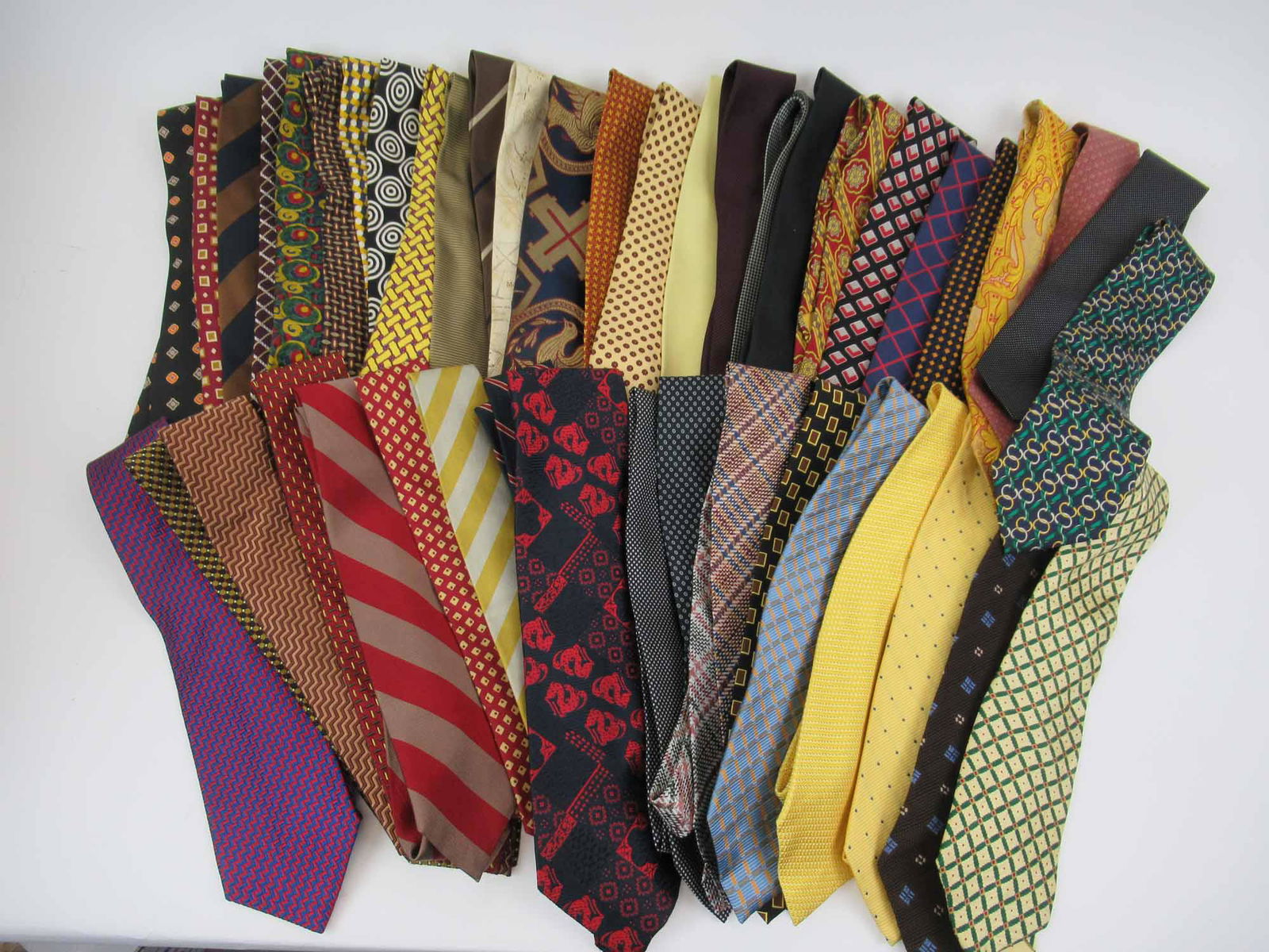 Vintage Hermes Yellow Weave Pattern Neck Tie (1 of 12)