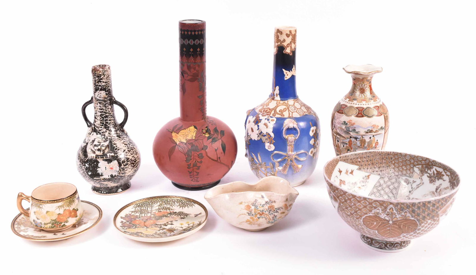 Nine Pieces of Japanese Porcelain (1 of 7)