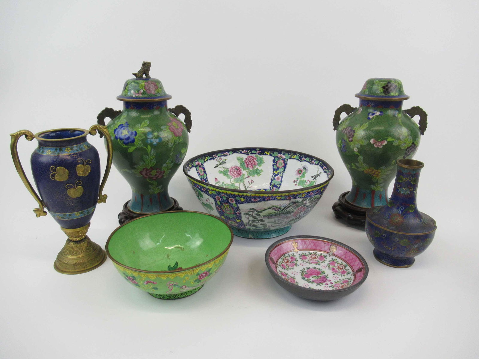 Group of Assorted Cloisonne Table Articles (1 of 10)