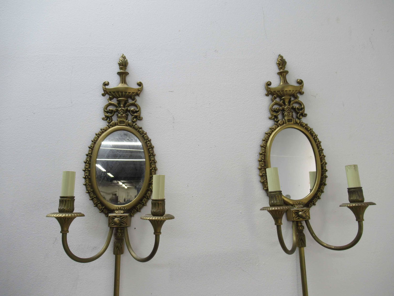 Pair of Brass Mirrored Back Wall Sconces (1 of 8)