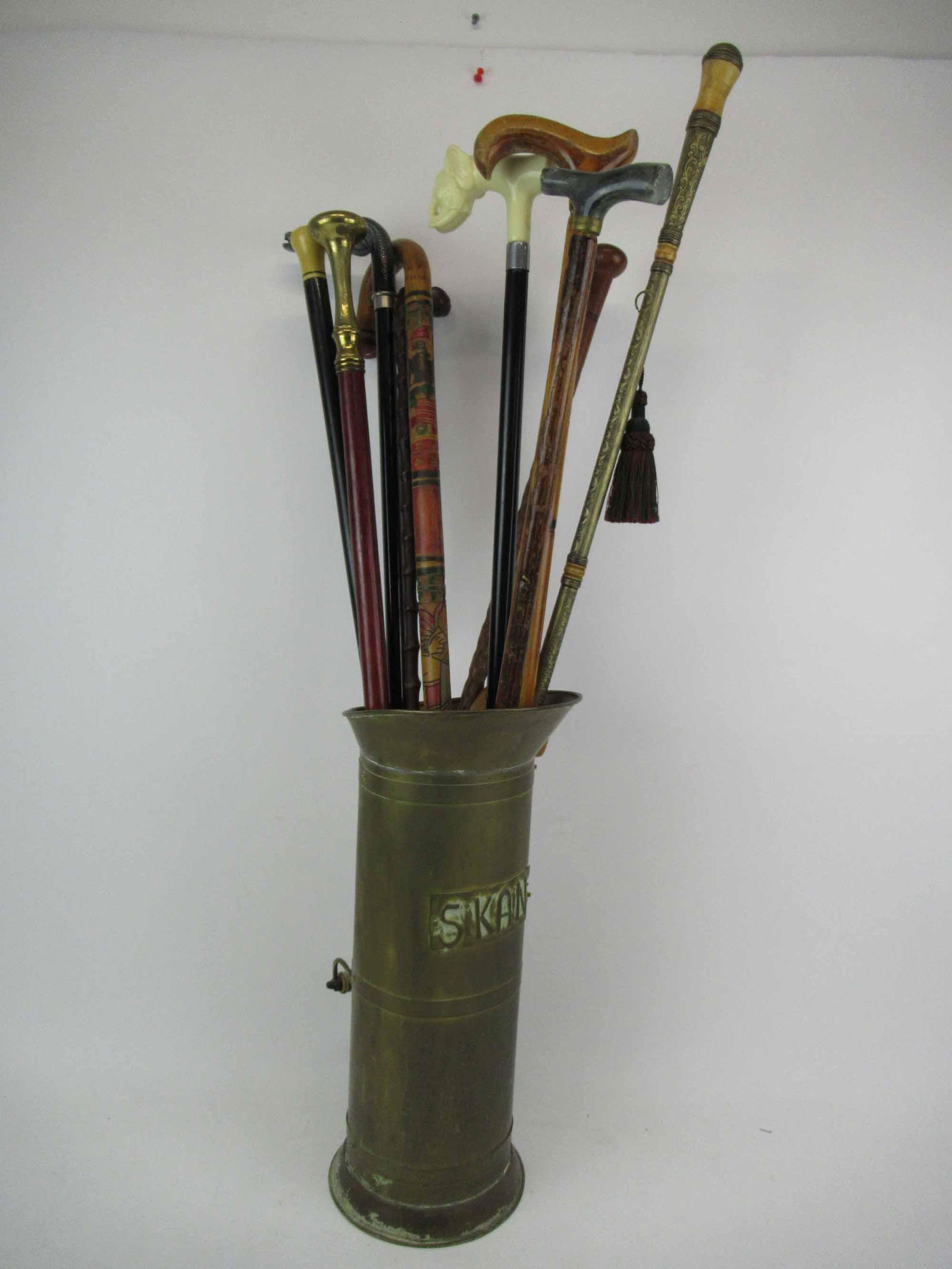 Group of Assorted Vintage Walking Canes (1 of 5)