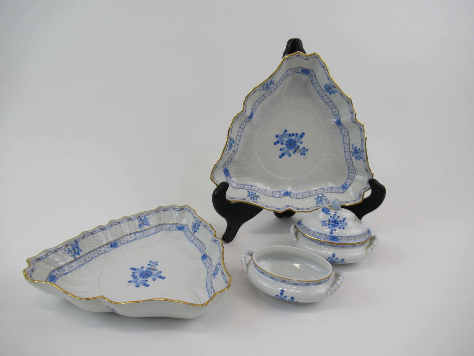 Herend Blue Garden Triangle Serving Bowls (1 of 8)