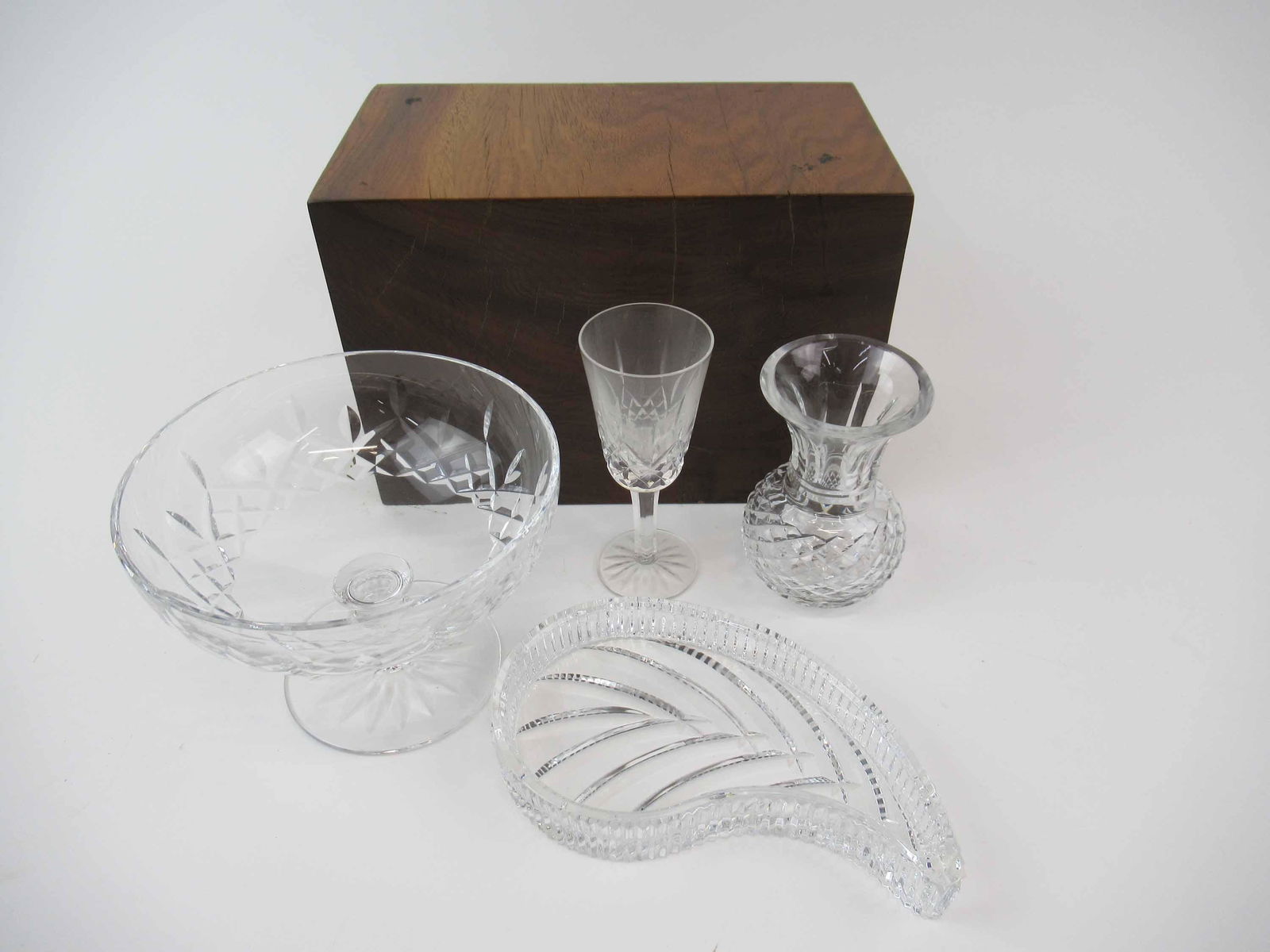 Group of Assorted Waterford Table Articles (1 of 7)