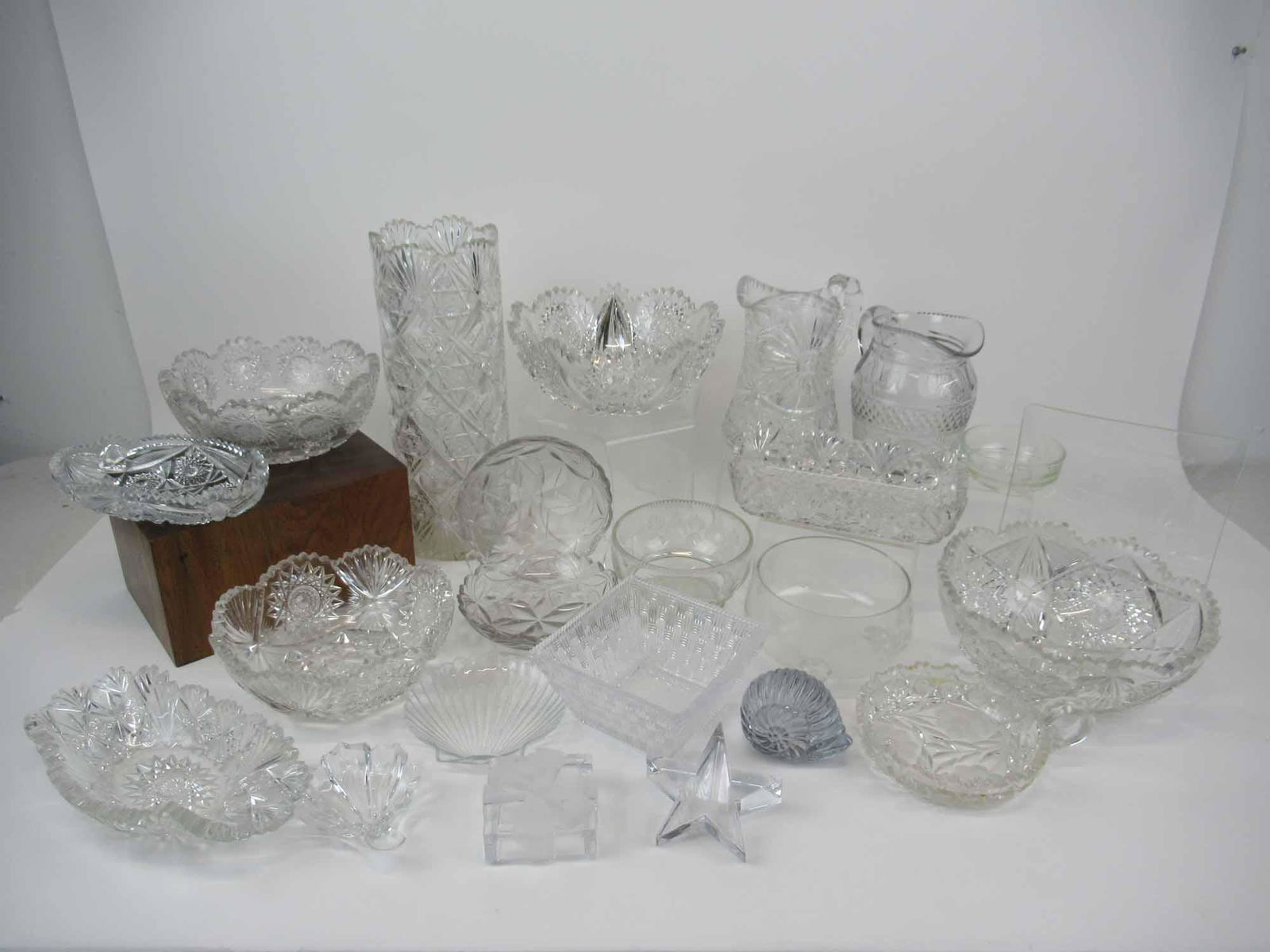 Tiffany and Co Woven Crystal 6" Square Bowl (1 of 9)