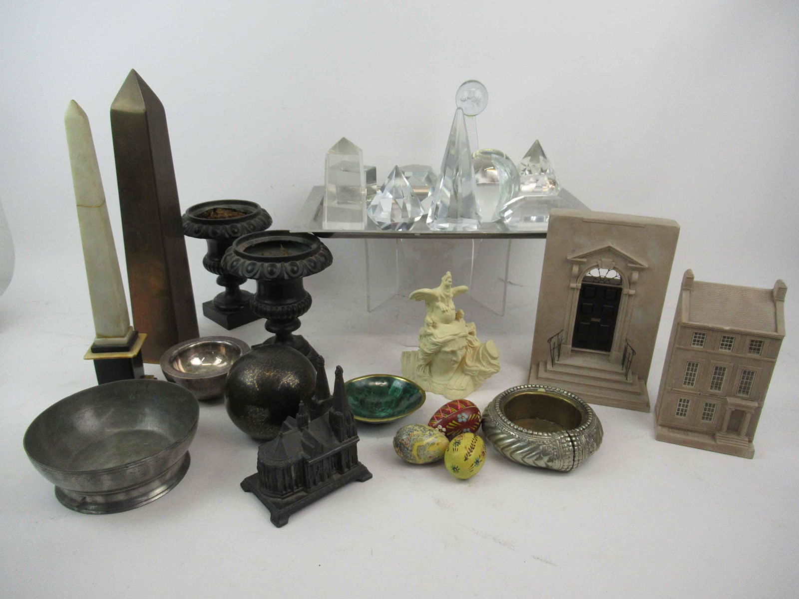 Group of Assorted Table Articles (1 of 13)