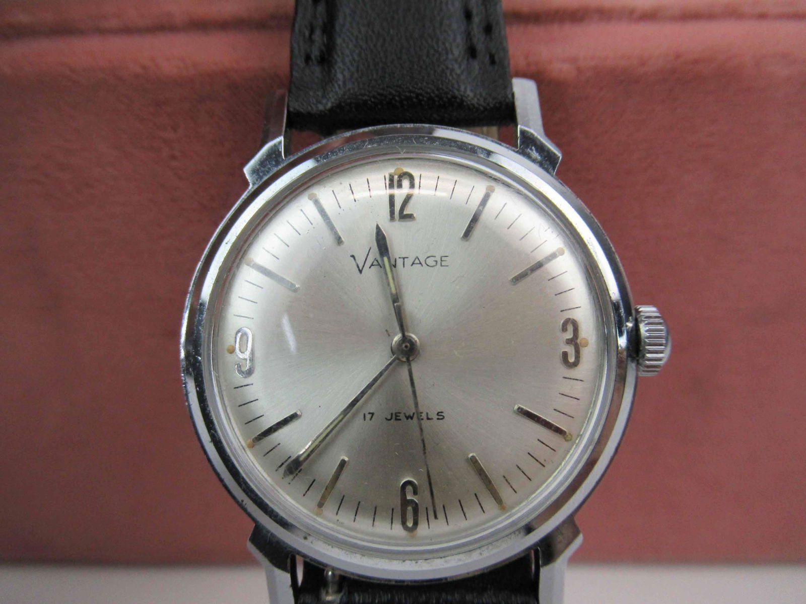 Vintage Vantage Mechanical Men's Dress Watch (1 of 8)