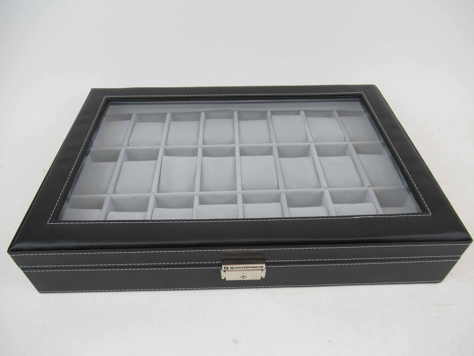 Gentlemen's 24 Slot Wrist Watch Case (1 of 8)