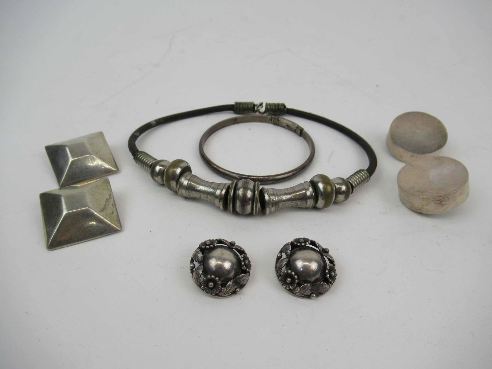 Two Pair Sterling Silver Ear Clips (1 of 3)