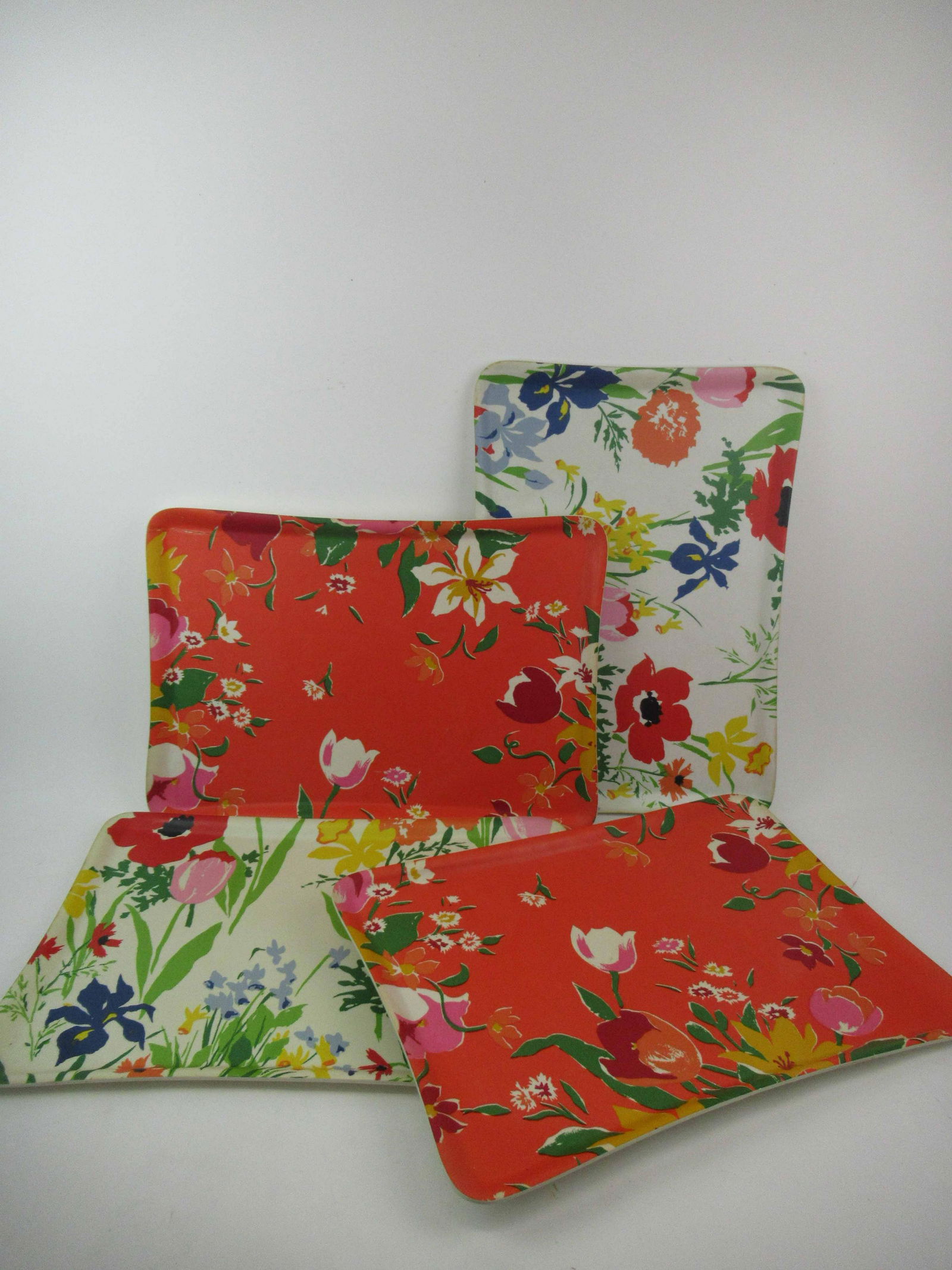Four Vintage Floral Fabric Encased Serving Trays (1 of 8)
