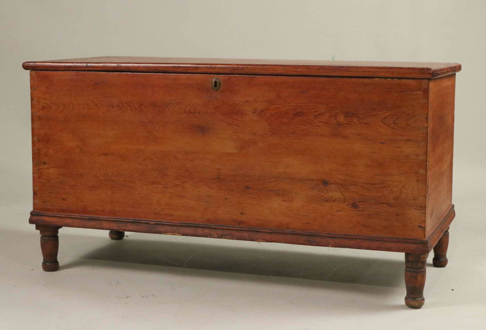 Six-Board Pine Blanket Chest (1 of 5)