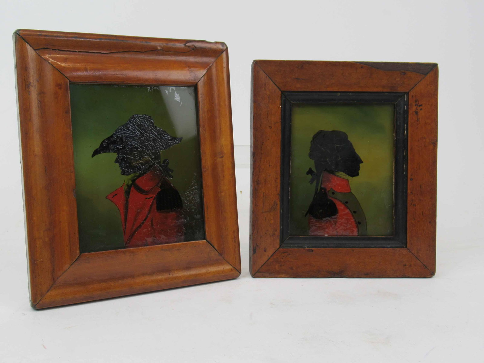 Two Antique Eglomise Silhouettes of Generals: Two Antique Eglomise Silhouettes of Generals. One marked on Verso Lafayette Commander of National Guard Paris 1789 and the other Gen. Hayne American Army Boston 1778. Used condition, wear, worn, distr