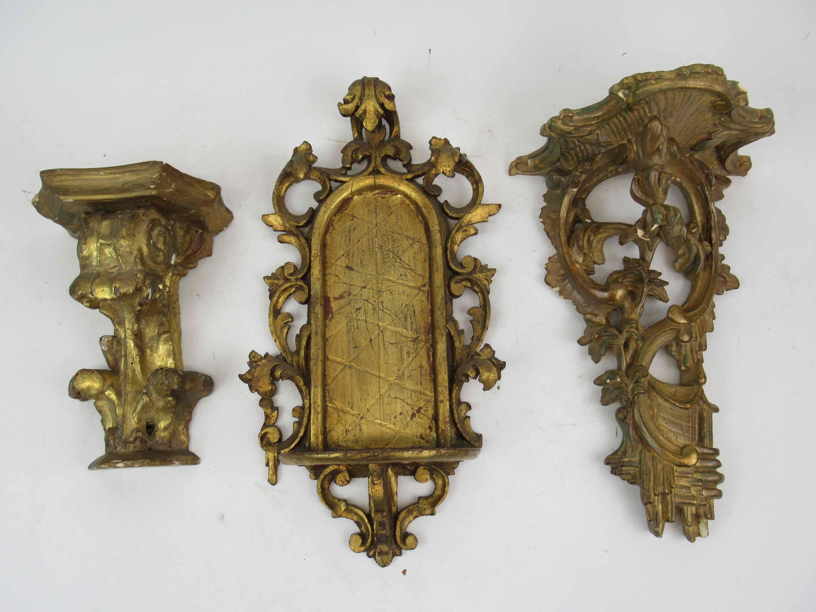 Two Italian Giltwood Wall Brackets (1 of 10)