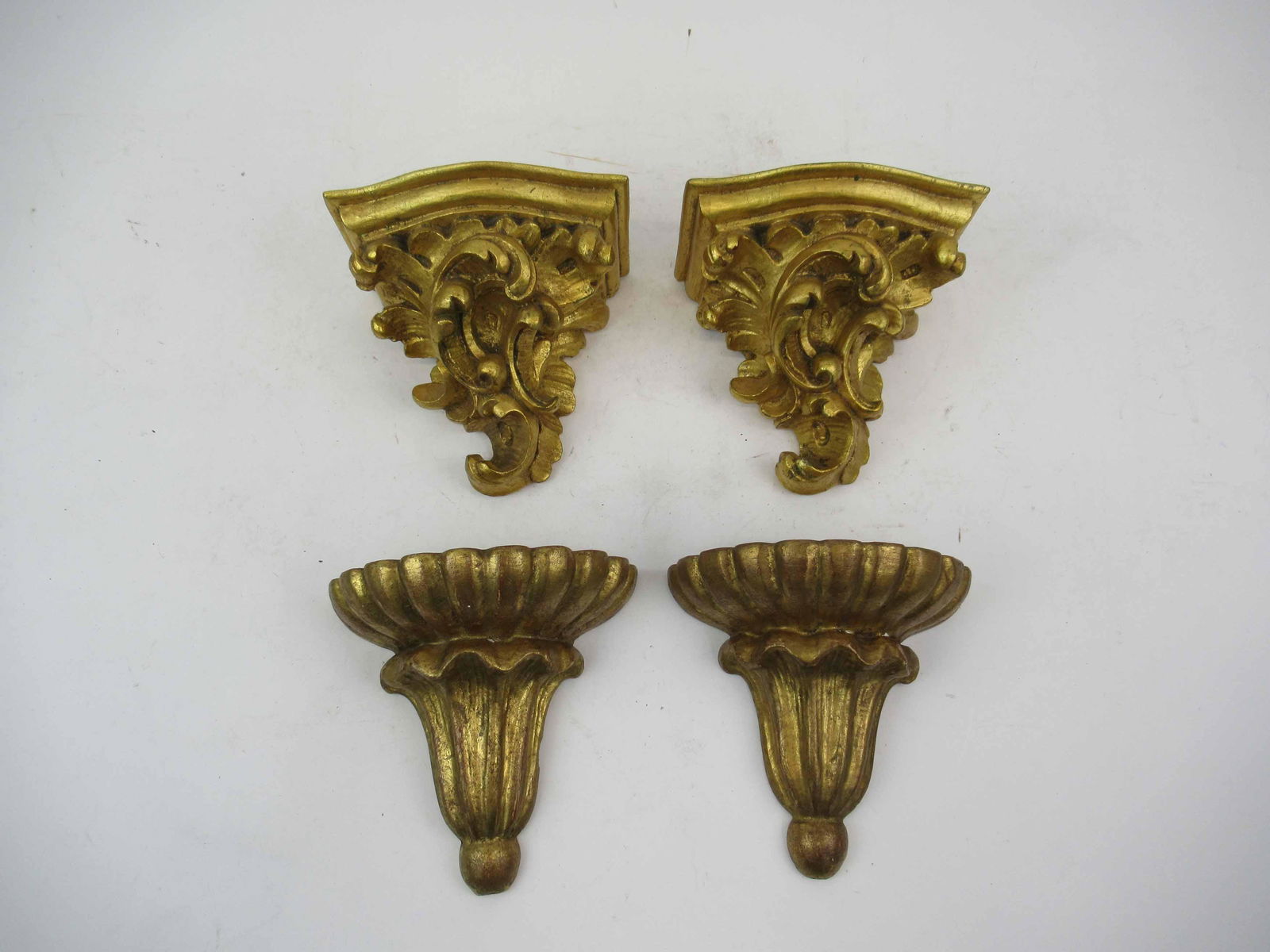 Two Pairs of Italian Giltwood Wall Brackets (1 of 8)
