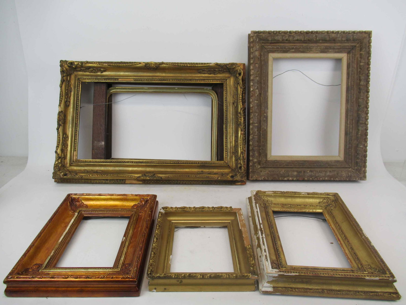 Group of Assorted Wood Picture Frames (1 of 5)