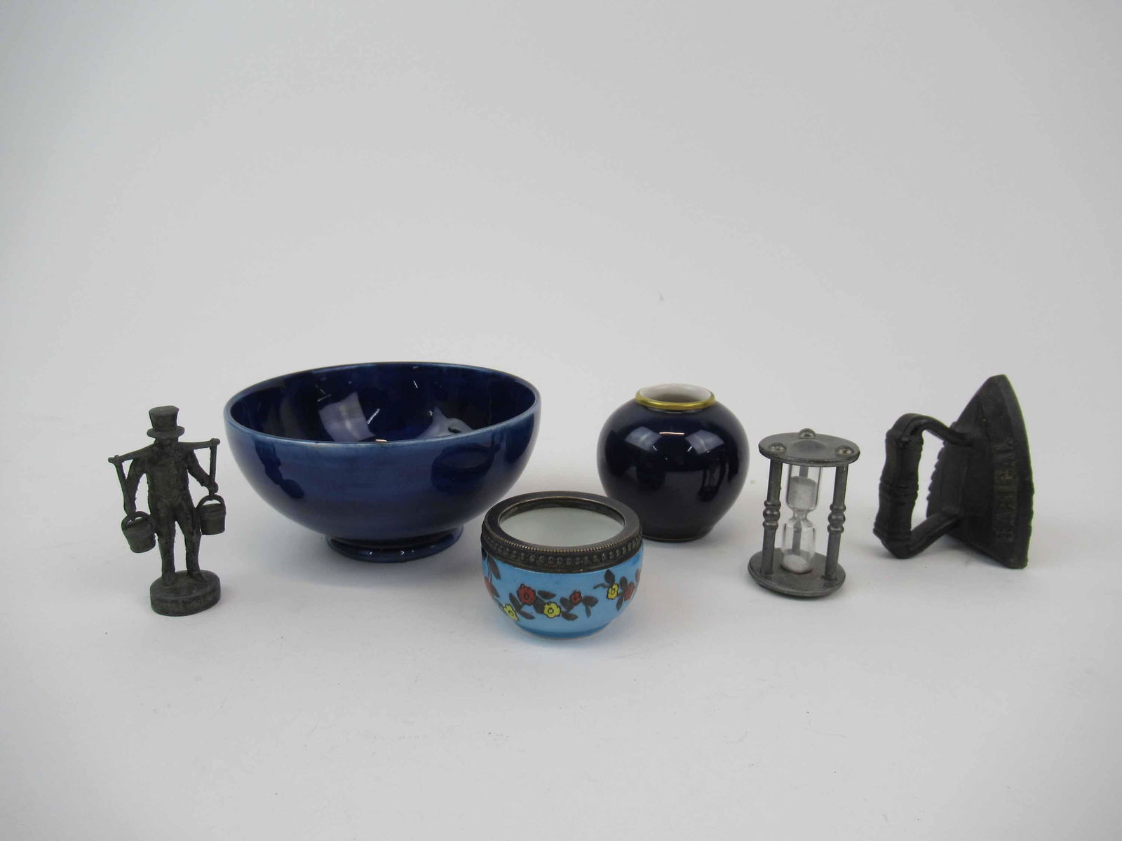 Moorcroft Cobalt Blue Footed Bowl (1 of 4)