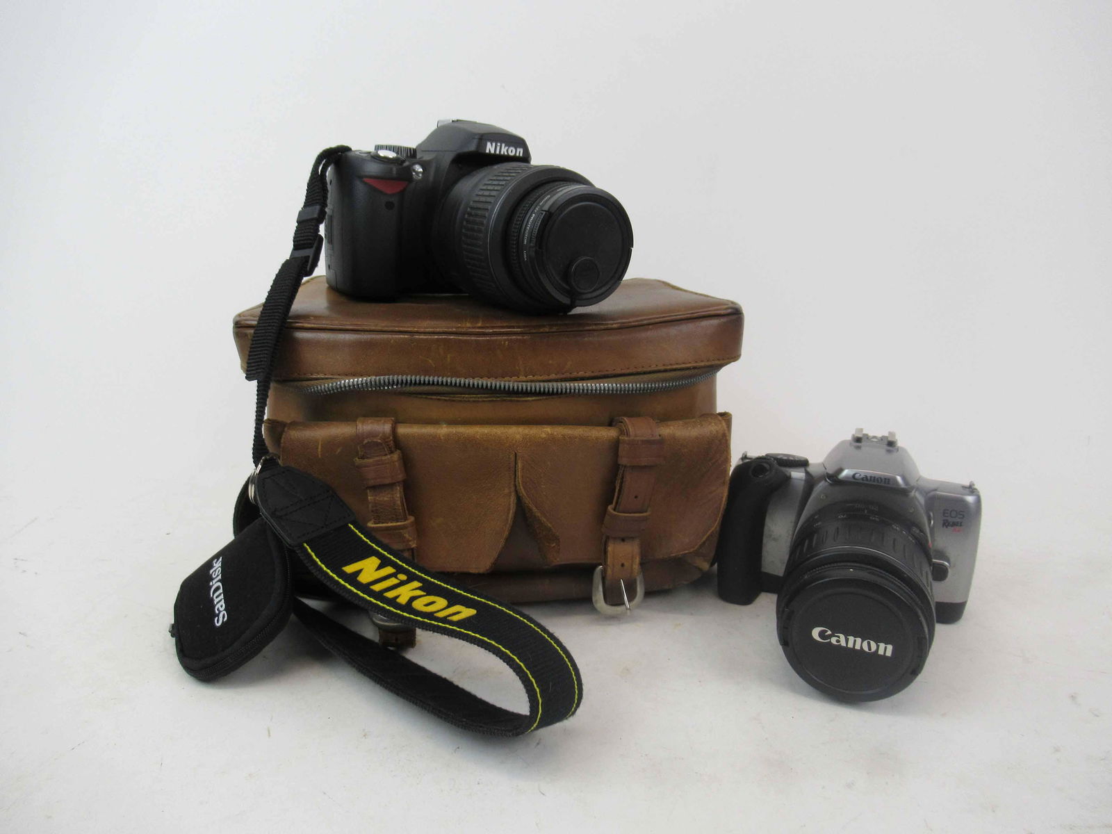 Nikon D60 Digital Camera with Nikon 18-55mm Lens (1 of 12)