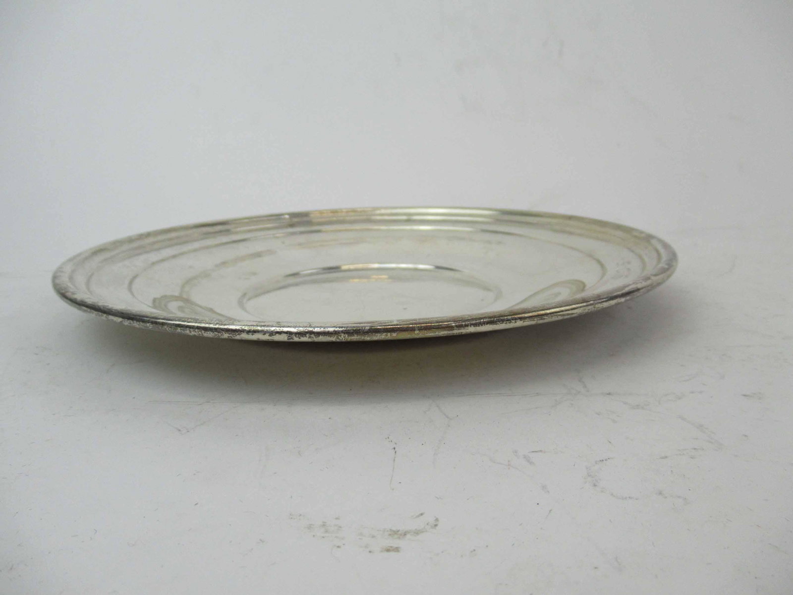 Cartier Sterling Silver Monogrammed 9 1/2" plate: Cartier Sterling Silver Monogrammed S.C.S. 9 1/2" plate. Used condition, scratches. 8 t.o.