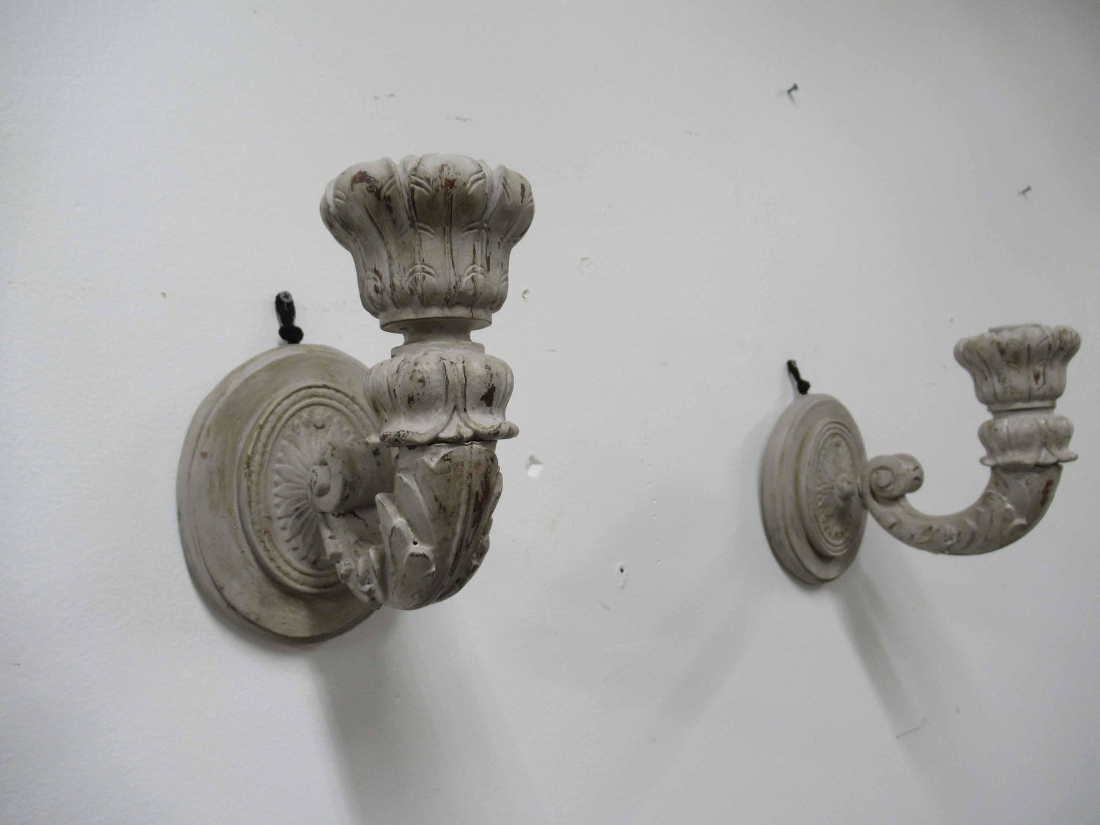 Pair of Wooden Rococo Style Wall Sconces: Pair of Wooden Rococo Style Wall Sconces. Used condition, wear. Unknown working condition. 8 1/2" x 10 1/4" deep.