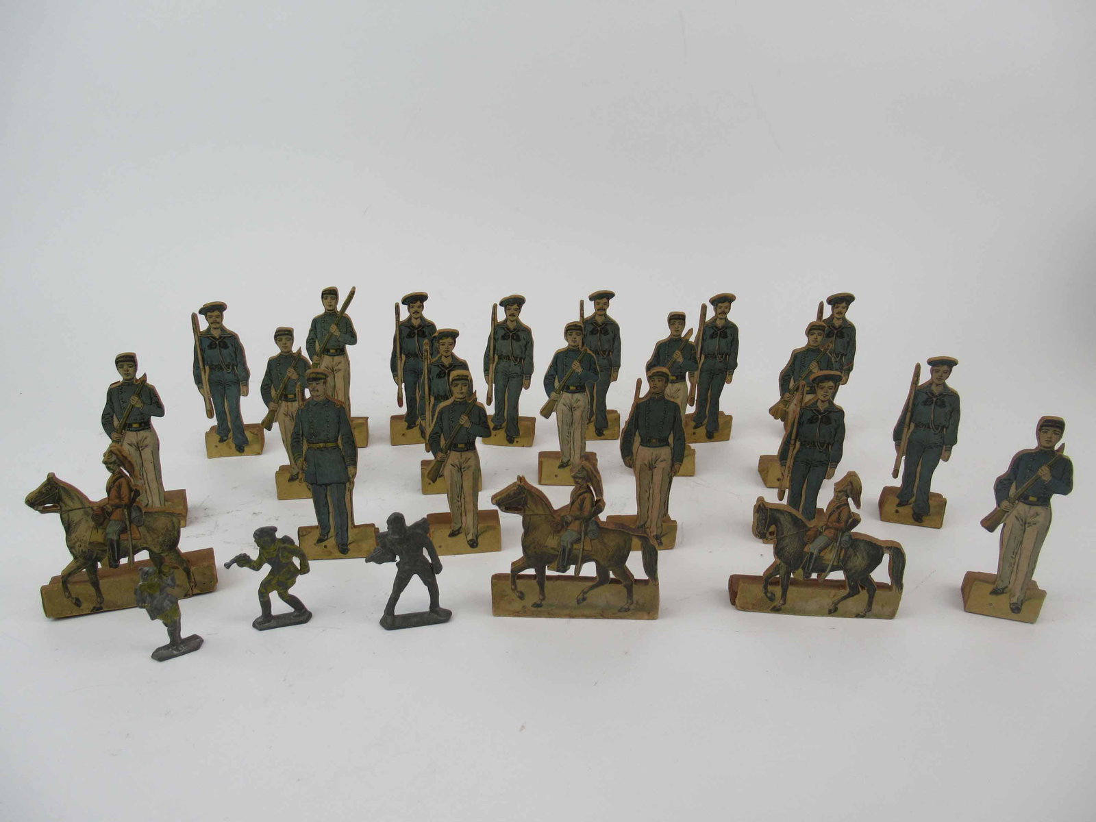Vintage Buck Rogers Lead Space Figures: Vintage Buck Rogers Lead Space Figures. Together with a group of Vintage Wooden Cigar Sailors and Soldiers. Used condition, wear, worn.