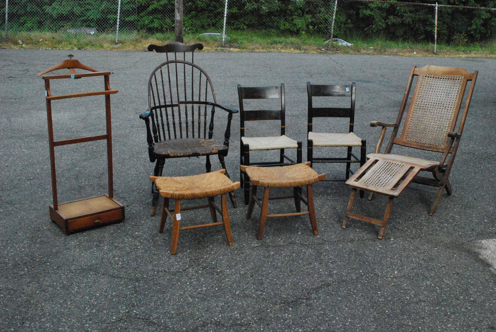 Group of Assorted Vintage Furniture: Group of Assorted Vintage Furniture including a pair of stencil side chairs, silent butler, pair of stools, maple reclining chair and a Windsor style arm chair. 7 total. Used condition, wear, worn, ch