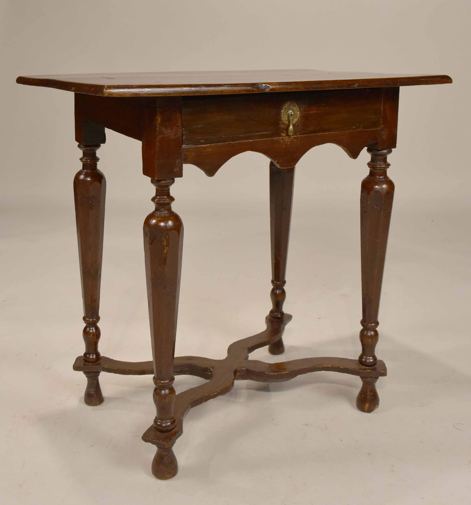 William and Mary Oak Dressing Table (1 of 15)