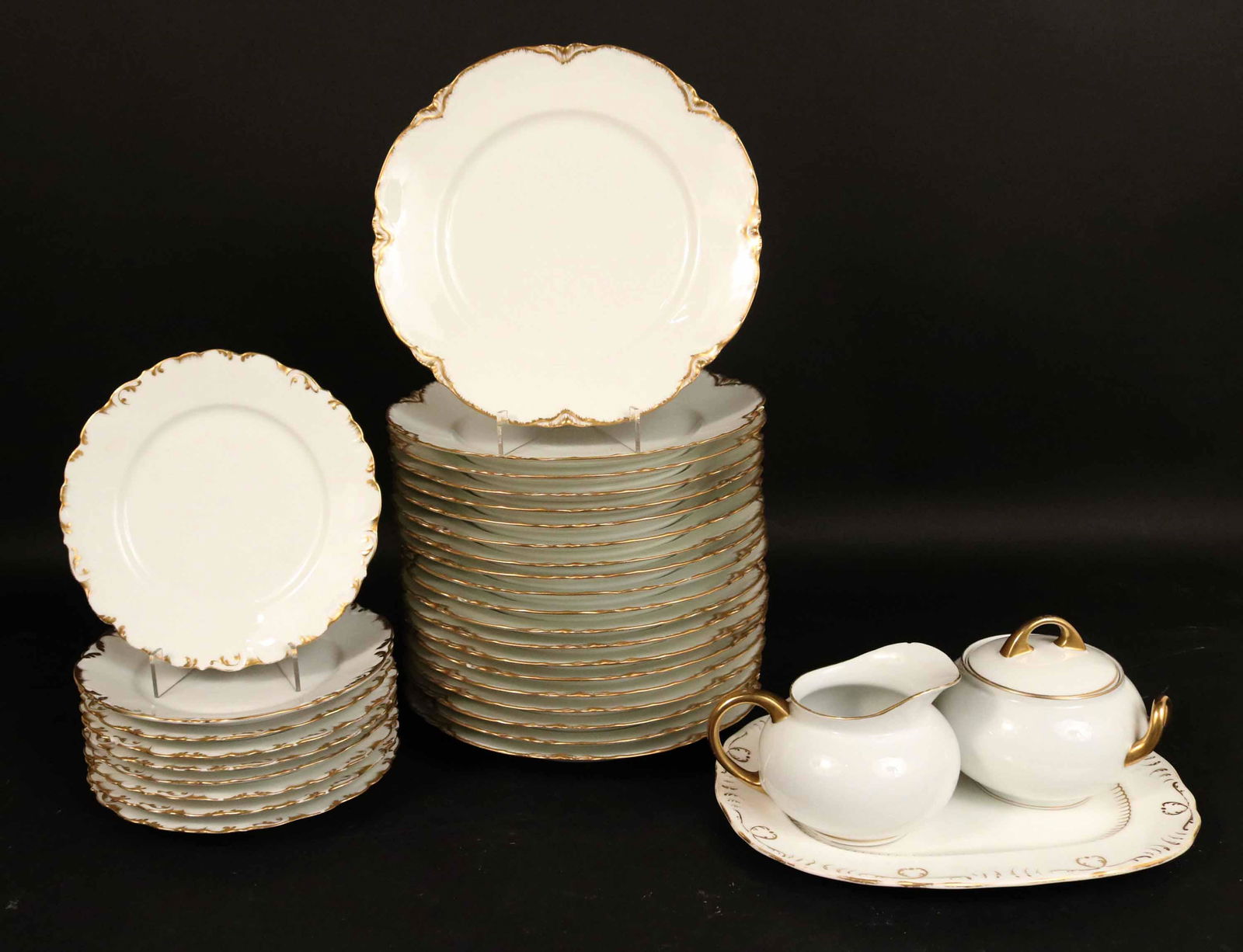 Twenty-Nine Haviland Limoges Parcel-Gilt Plates (1 of 5)