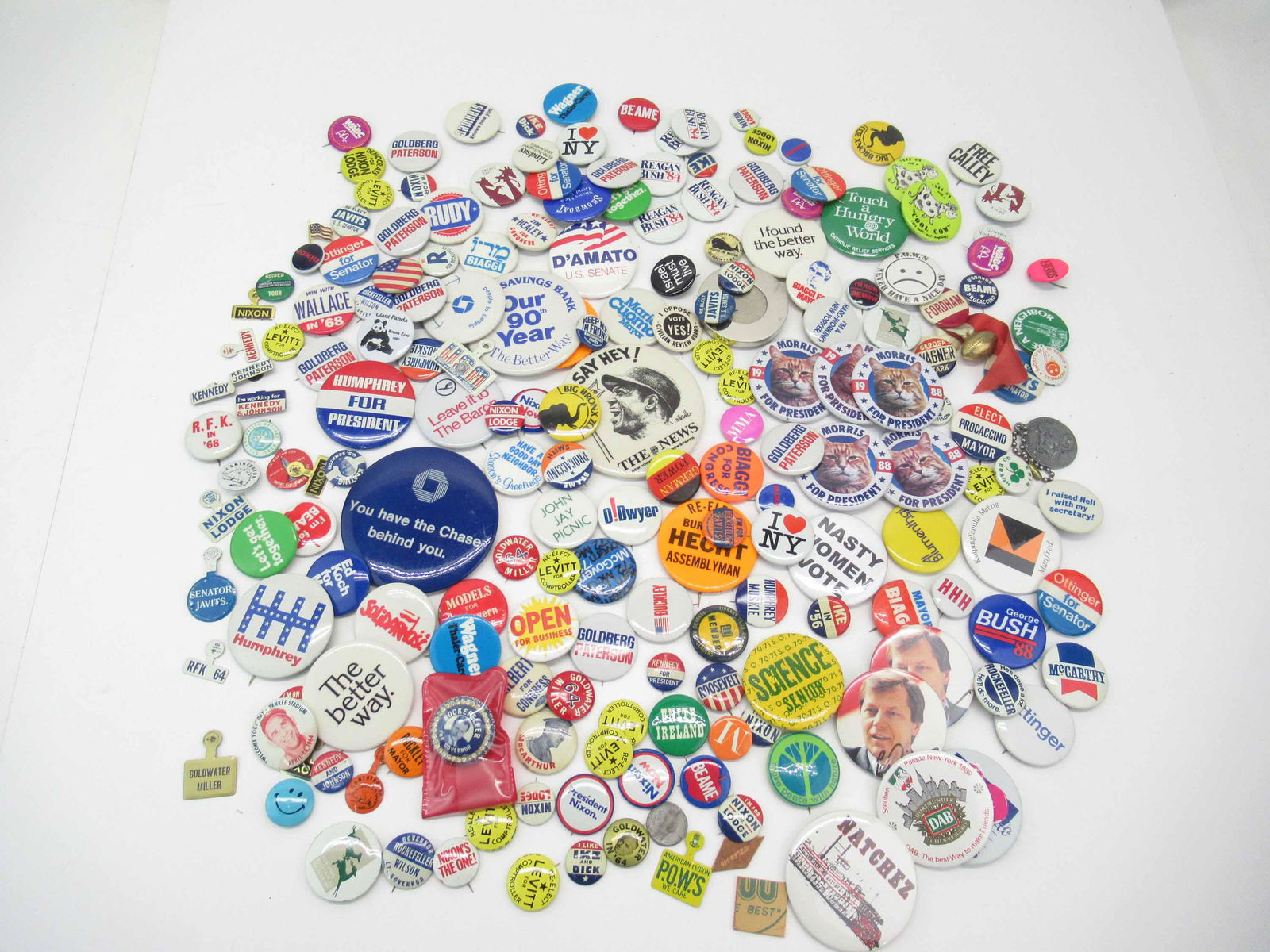 Group of Assorted Vintage Pins (1 of 11)