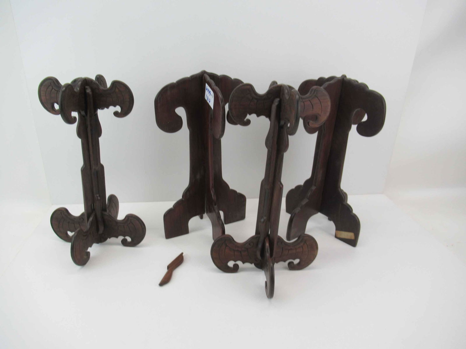 Four Chinese Hardwood Carved Hat Stands (1 of 6)