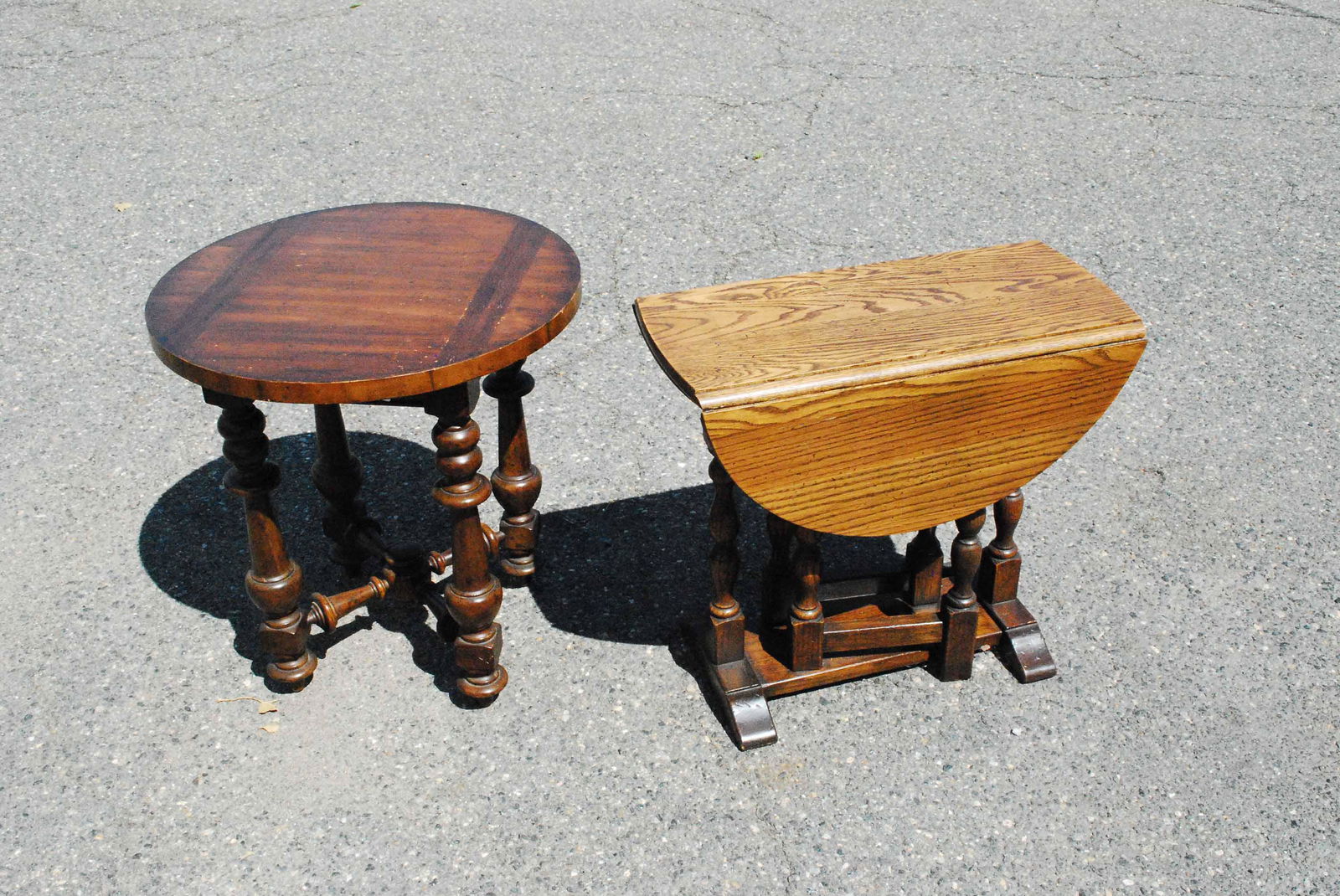 Pennsylvania House Drop Leaf Gate Leg Table (1 of 7)