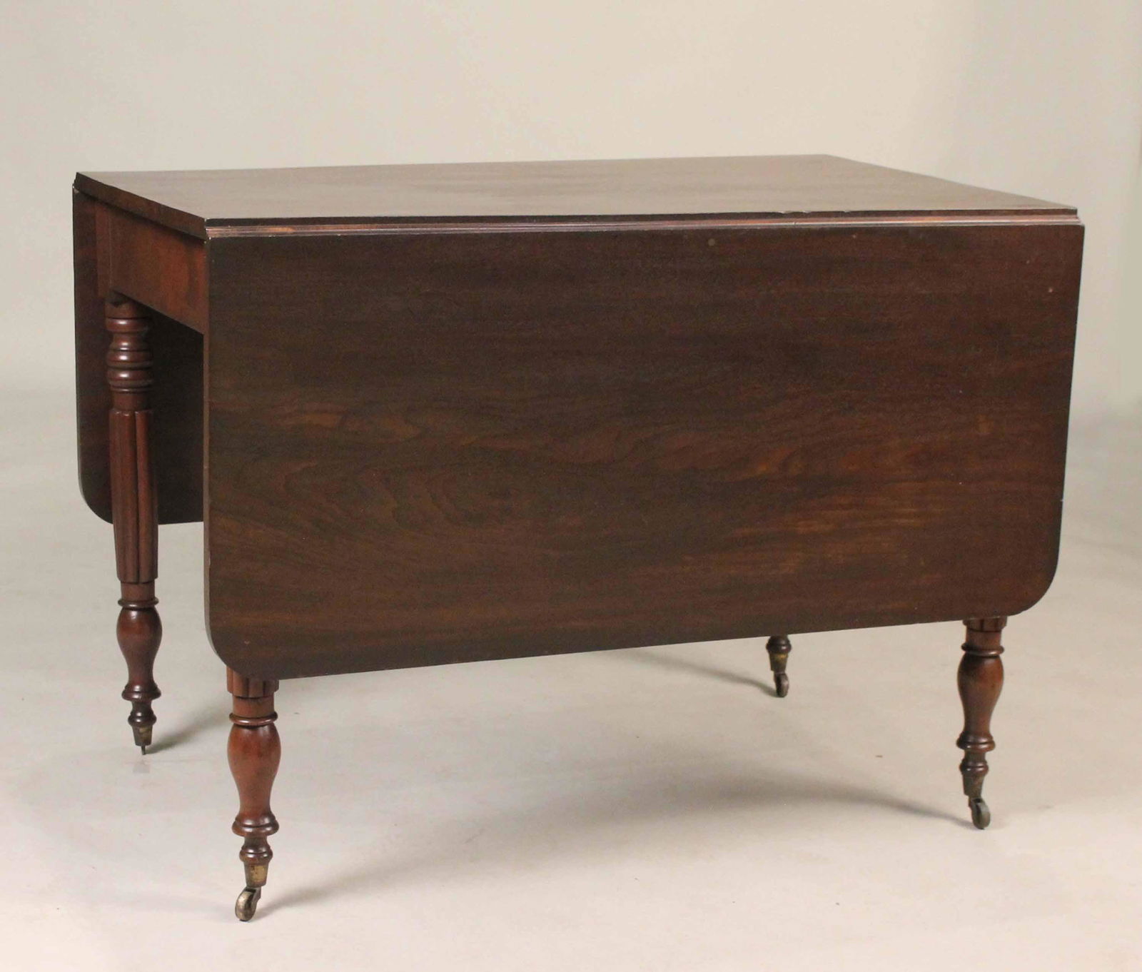Federal Style Mahogany Drop Leaf Table (1 of 4)