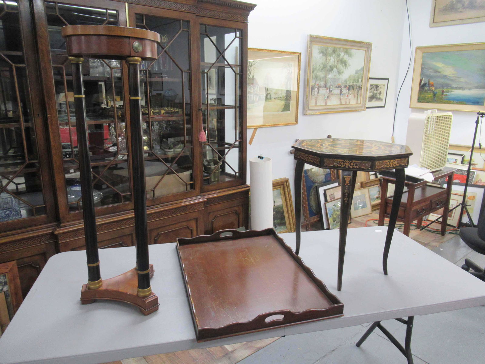 Neoclassical Style Plant Stand (1 of 9)