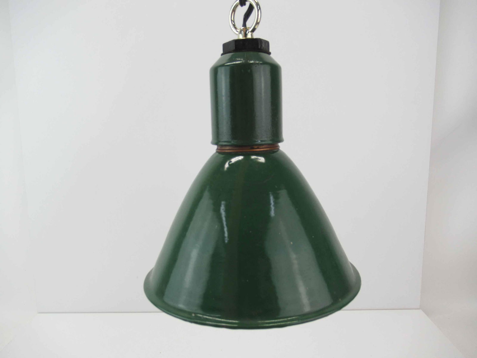 Industrial Green Enamel Painted Light Fixture (1 of 5)
