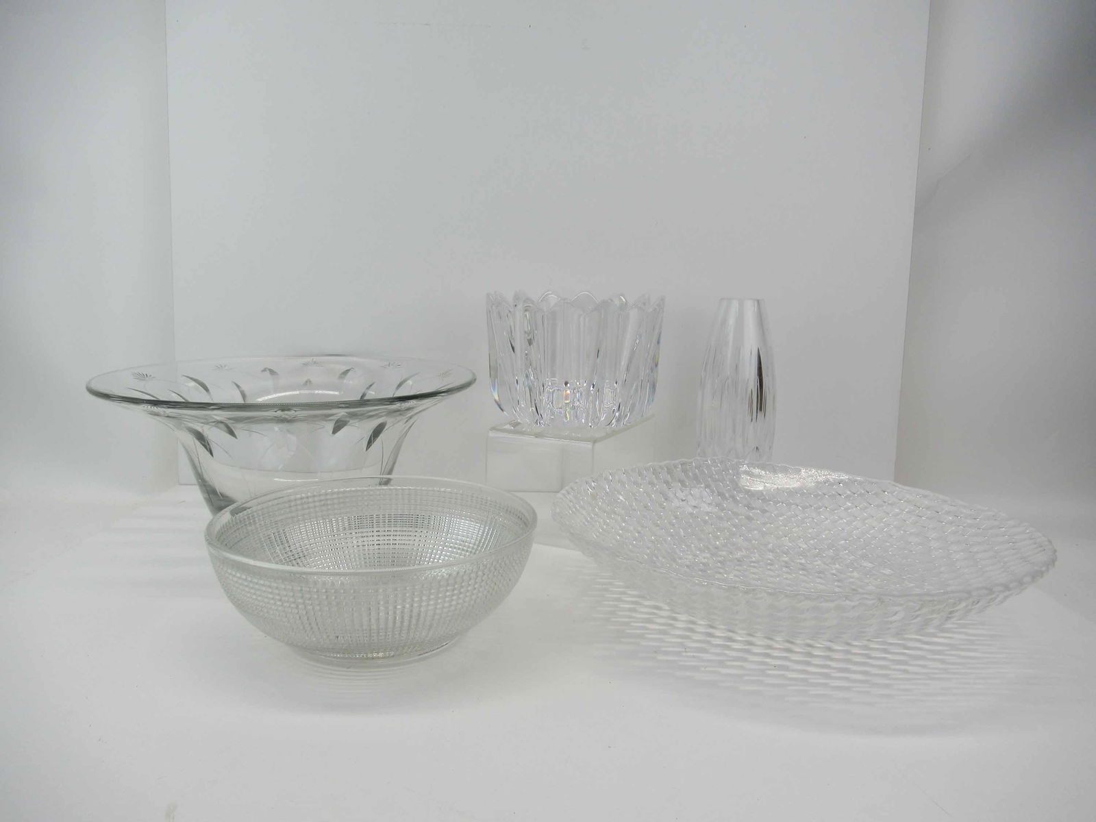 Monique Lhuillier Waterford Crystal Arianne Vase (1 of 12)