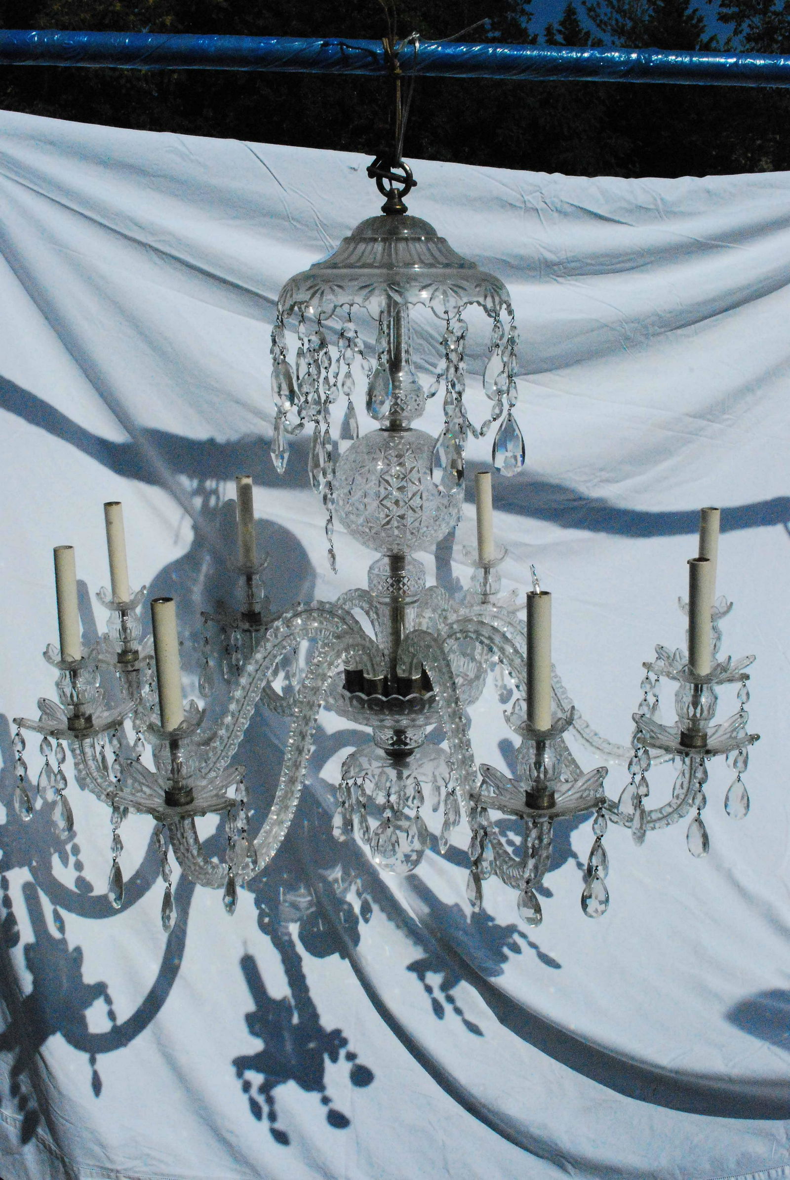 Eight Light Crystal Glass Hanging Chandelier (1 of 7)