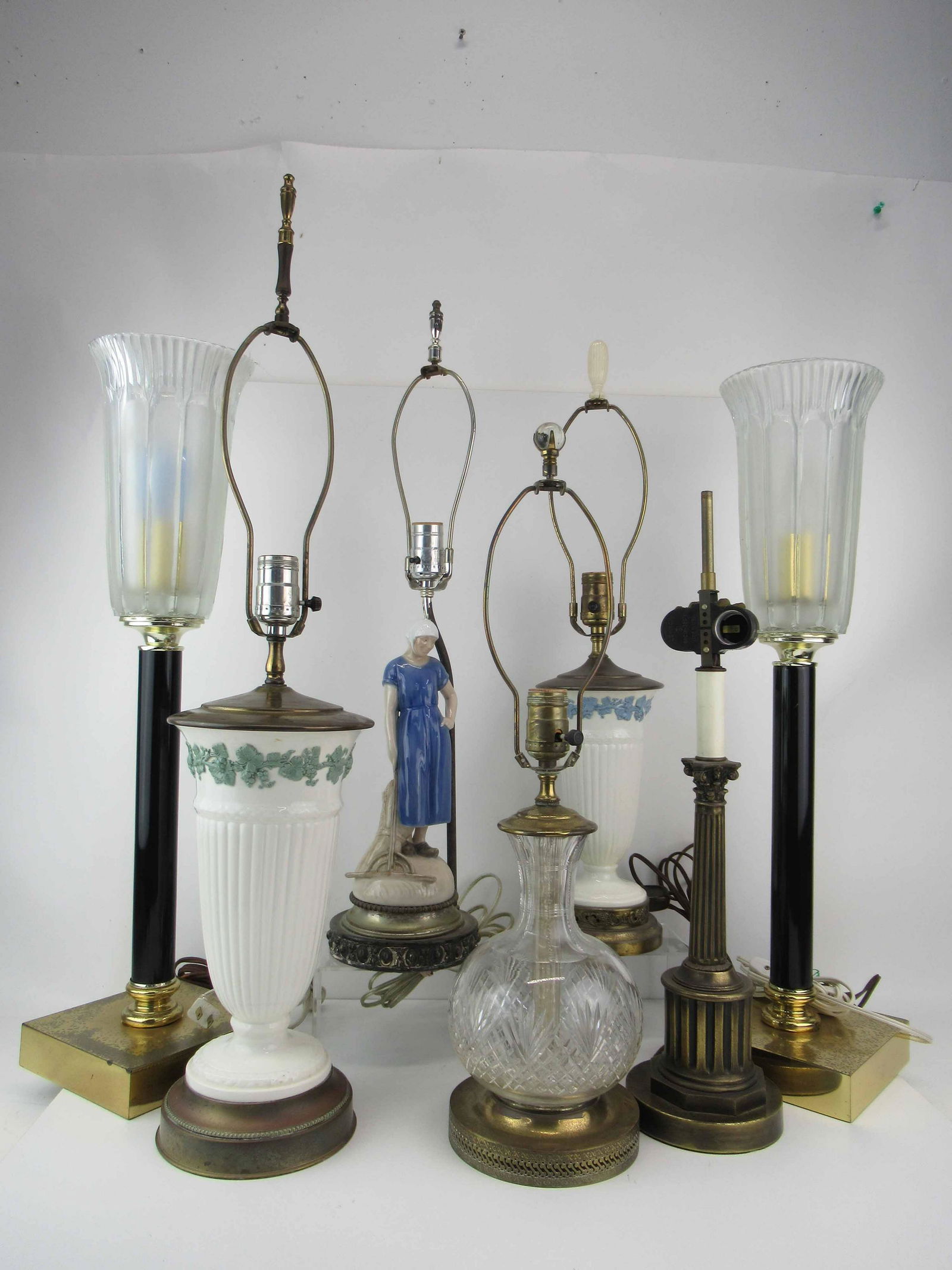 Group of Assorted Table Lamps (1 of 8)