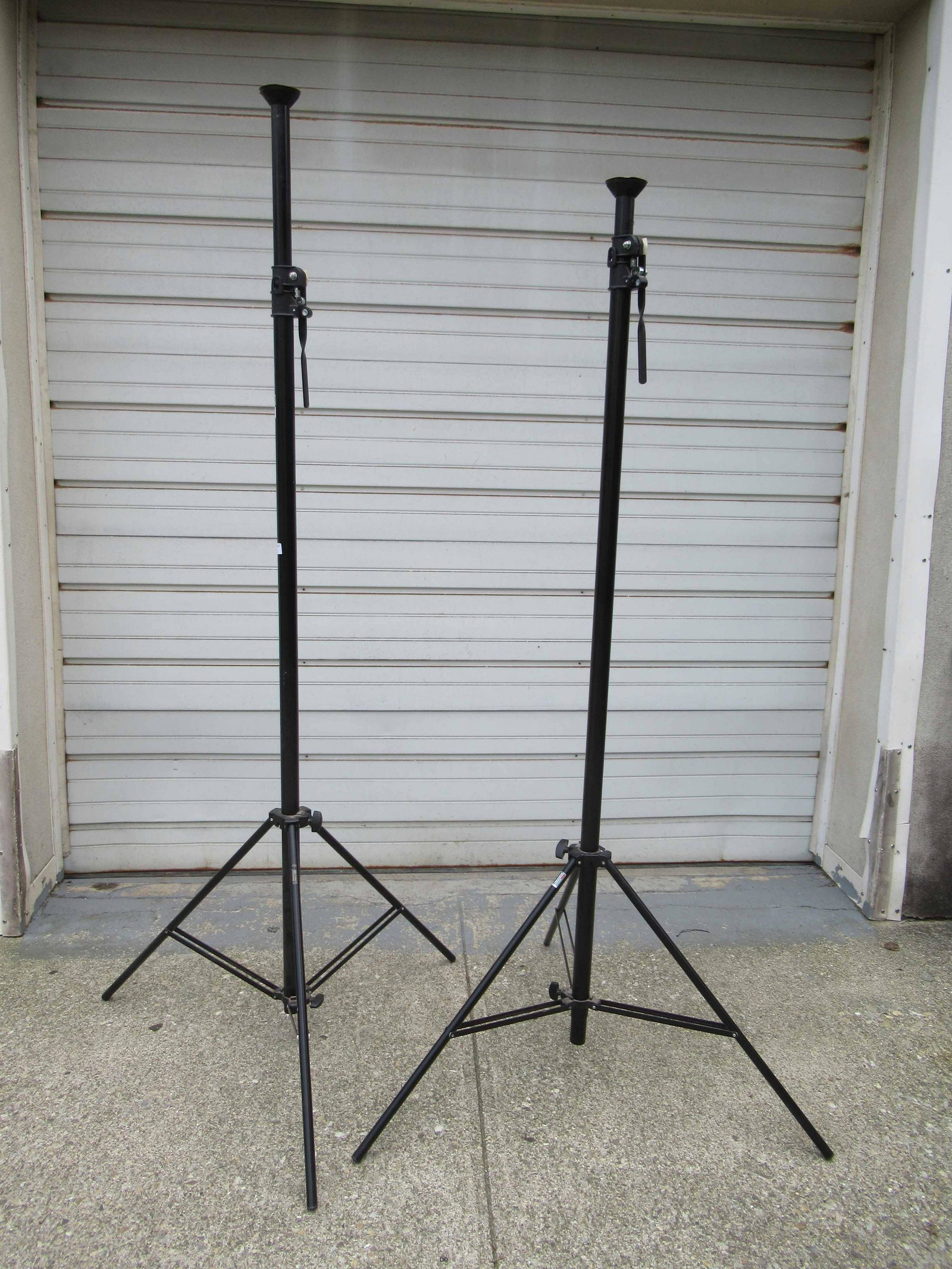 Pair of Manfrotto Autopole 5994B Pro Stands: Pair of Manfrotto Autopole 5994B Pro Stands with poles (floor to ceiling)