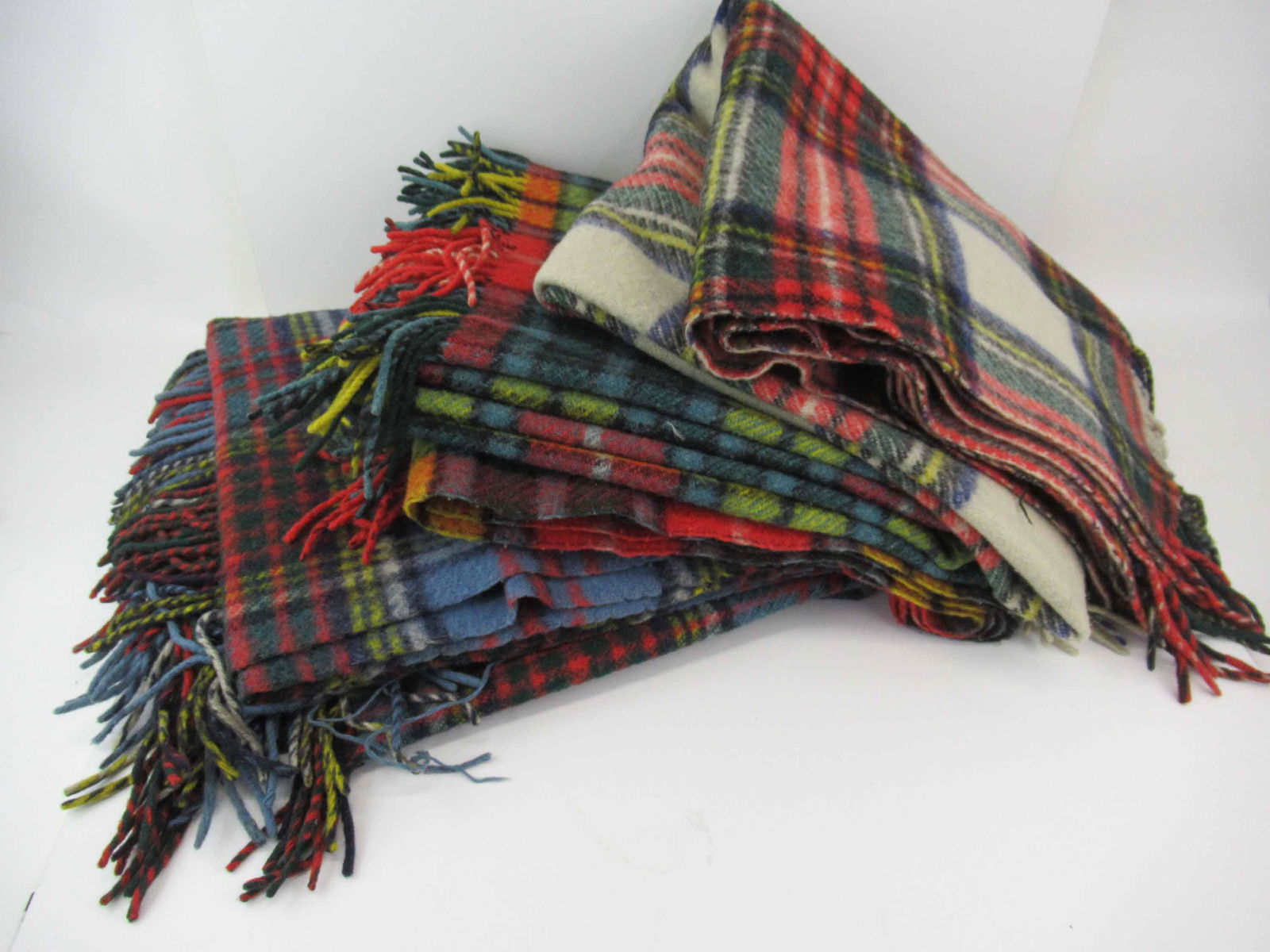 3 Wool Connemara Plaid Throw Blankets Ireland (1 of 4)