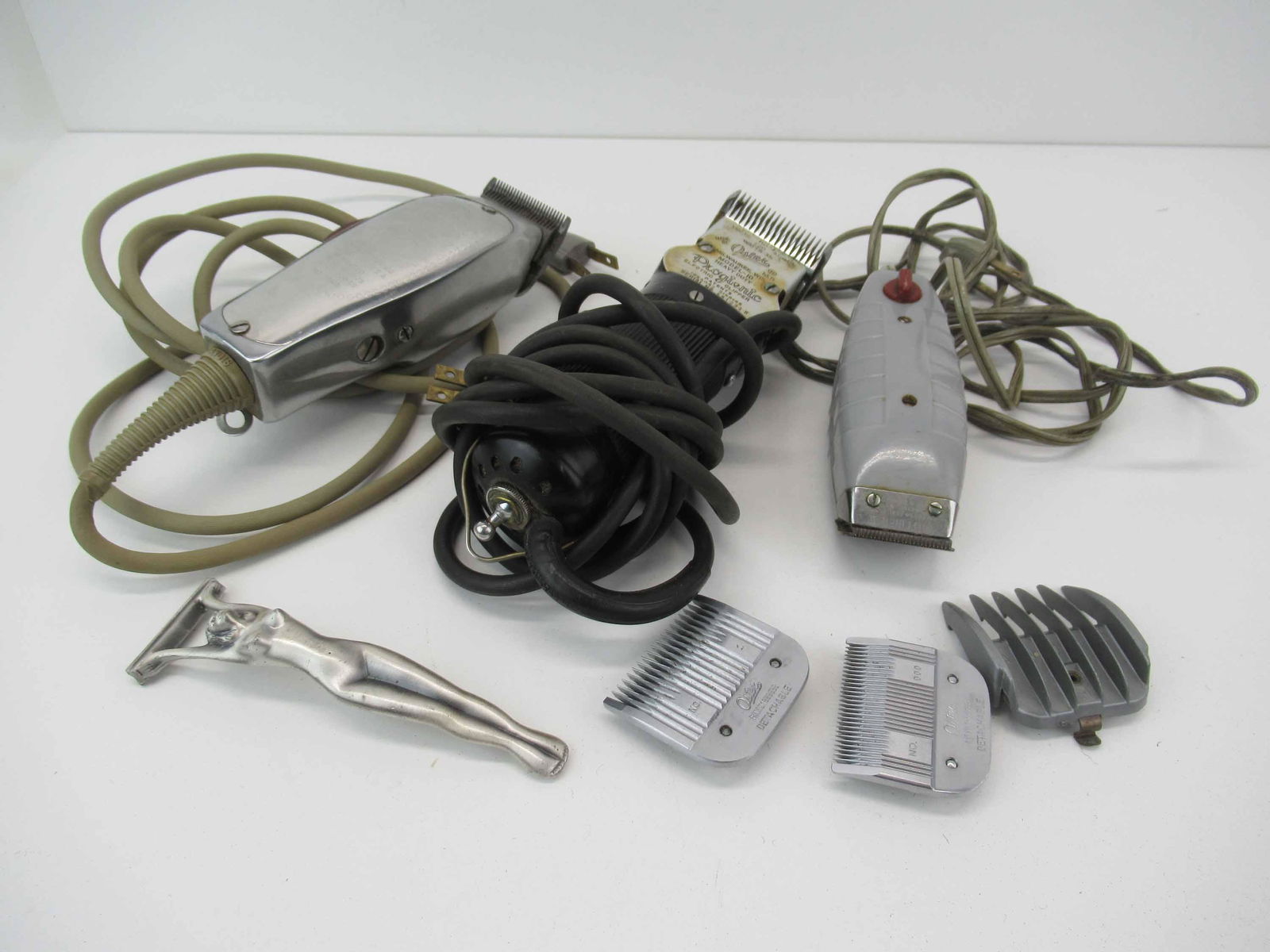 Vintage Oster Progienic Electric Model Trimmers (1 of 12)