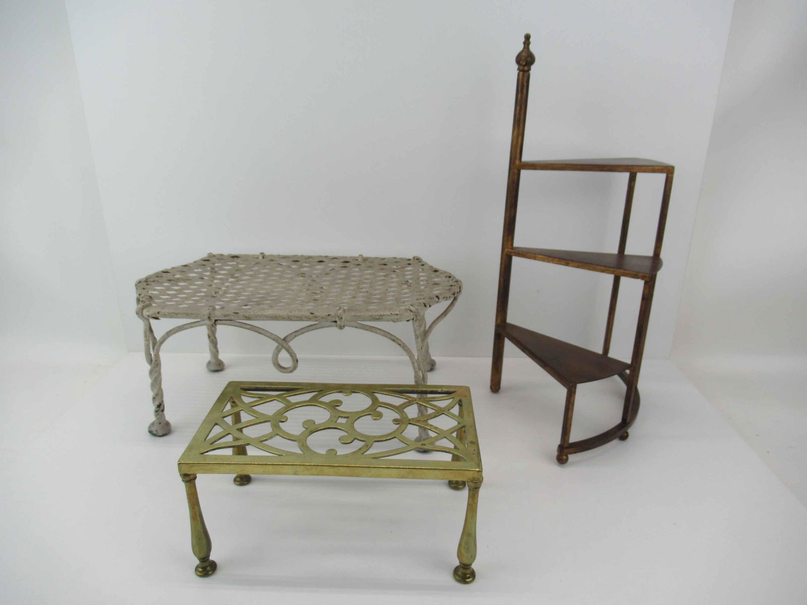 Decorative Metal Spiral Display Stand (1 of 6)