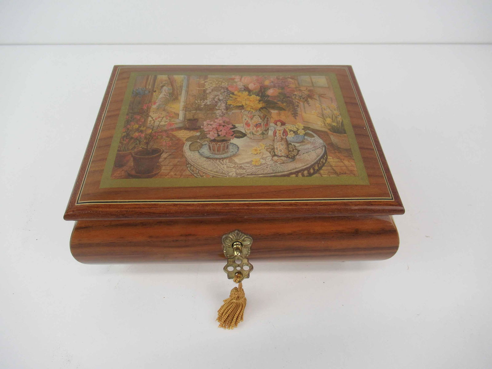 Brenda Burke Reuge Jewelry Music Box Italy (1 of 7)