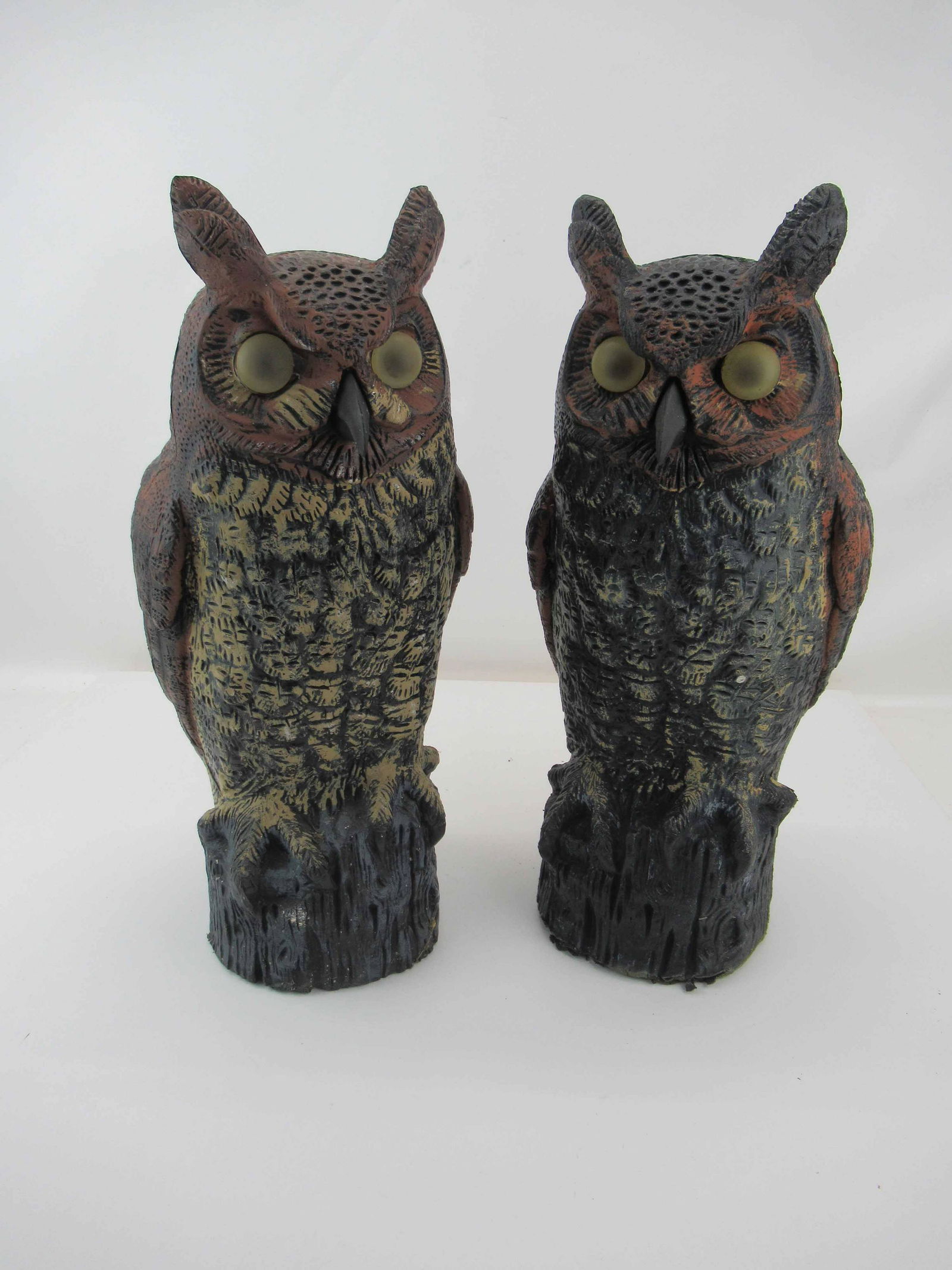 Pair of Plastic Owl Outdoor Ornaments (1 of 4)