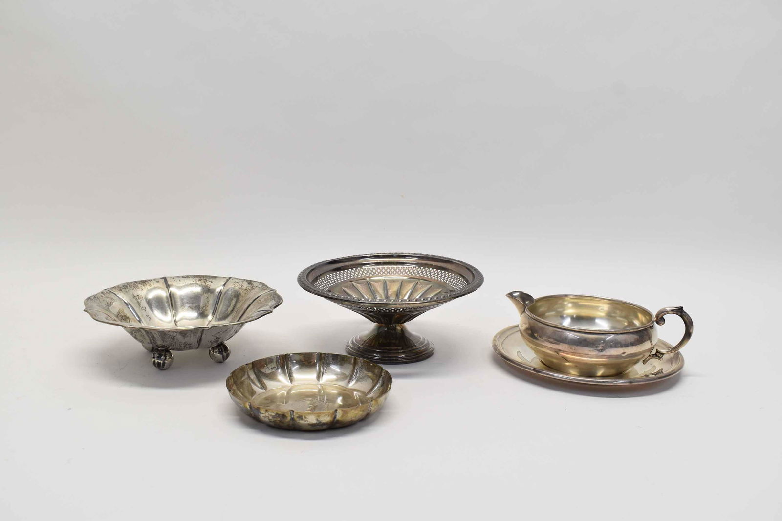 James Robinson Sterling Silver Presentation Dish (1 of 7)