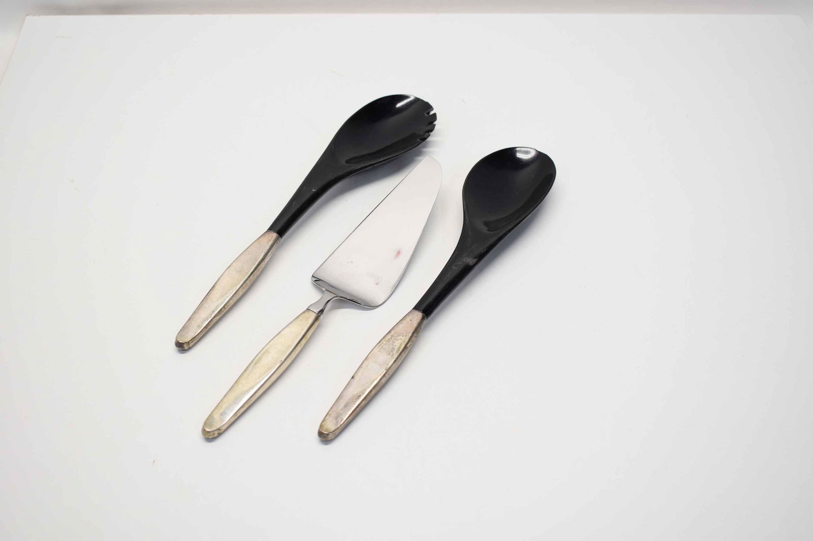 Towle Sterling Handled Contour Pie Server (1 of 4)